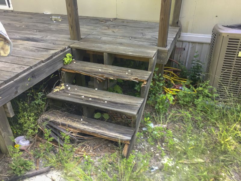 Wood Railing Replacement in Wilmington, NC